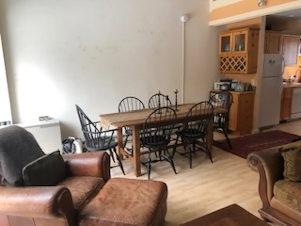 105 Williams Lane Hartford VT 05059