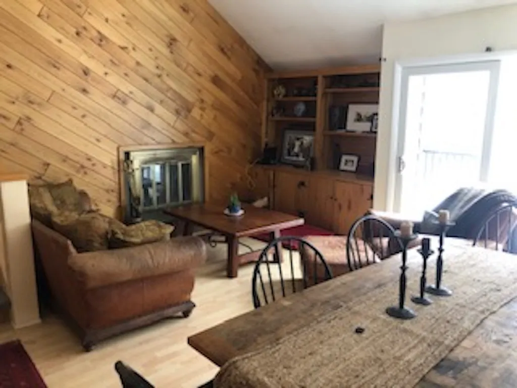 105 Williams Lane Hartford VT 05059