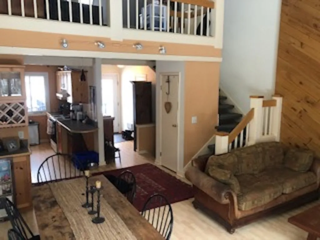 105 Williams Lane Hartford VT 05059