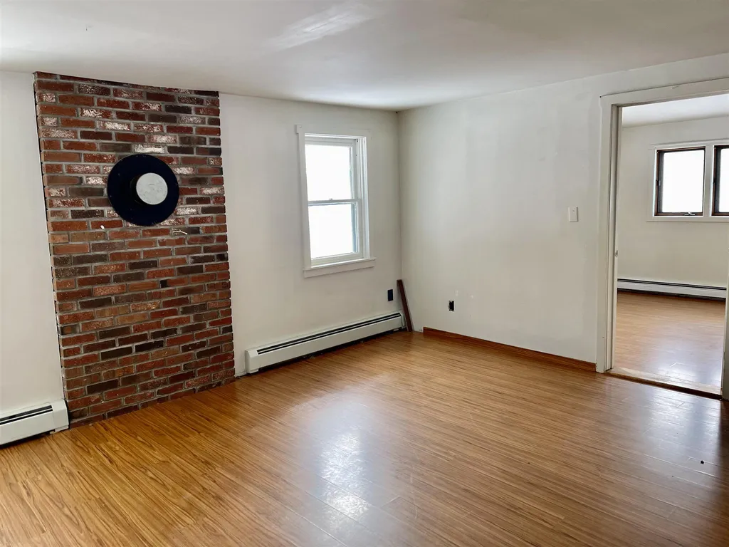 1052 1054 Goose Pond Road Canaan NH 03741