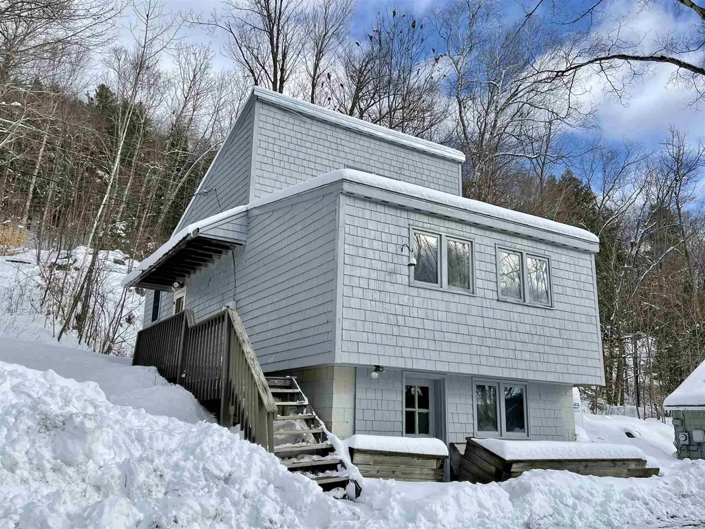 1052 1054 Goose Pond Road Canaan NH 03741