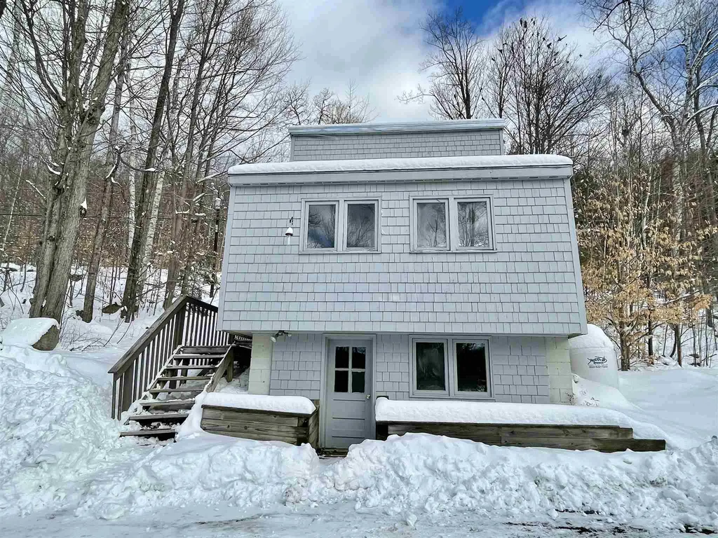 1052 1054 Goose Pond Road Canaan NH 03741