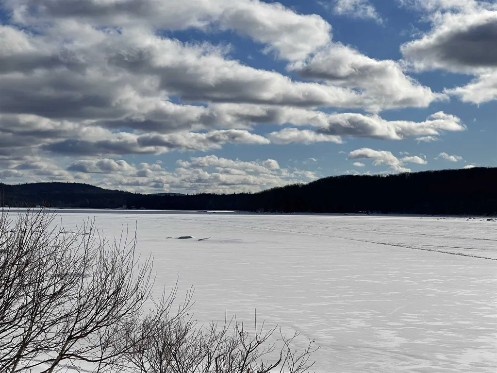 1052 1054 Goose Pond Road Canaan NH 03741