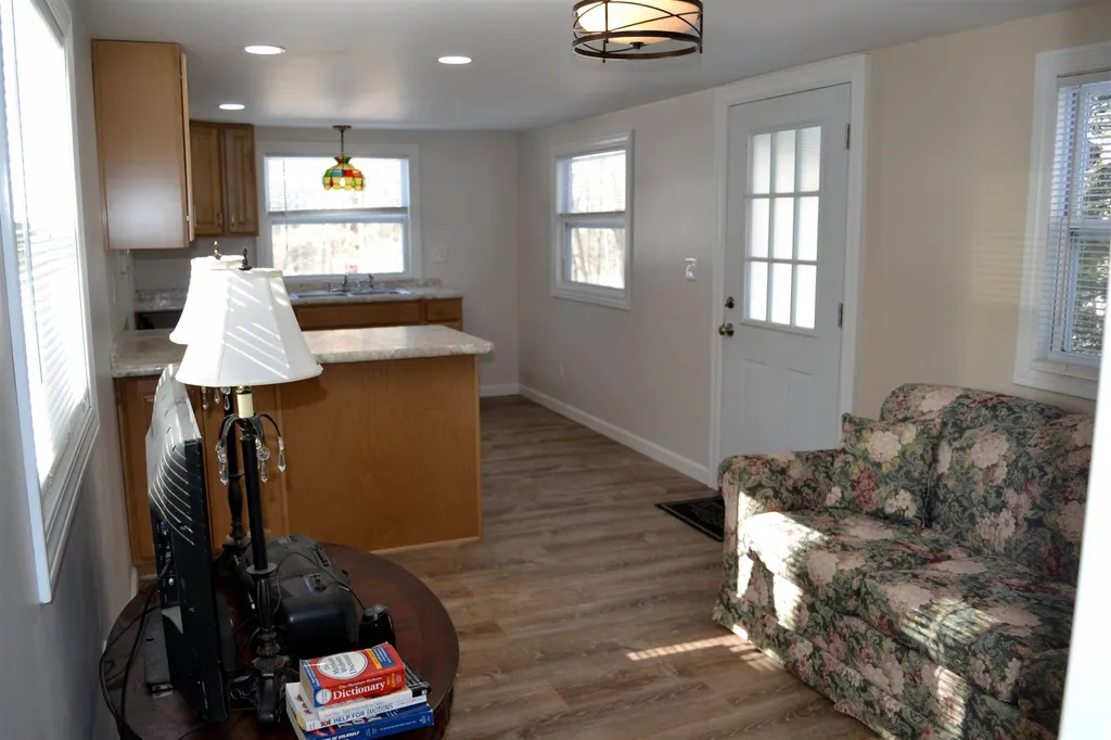 7 Roberts Road Barrington NH 03825