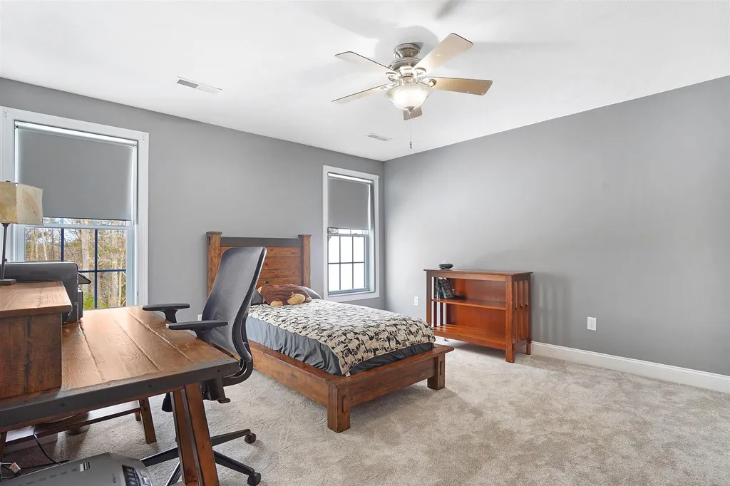 14 Clarke Farm Road Windham NH 03087