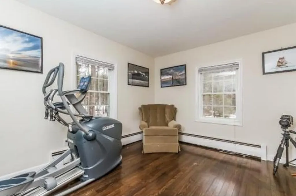 129 Lowell Road Windham NH 03087