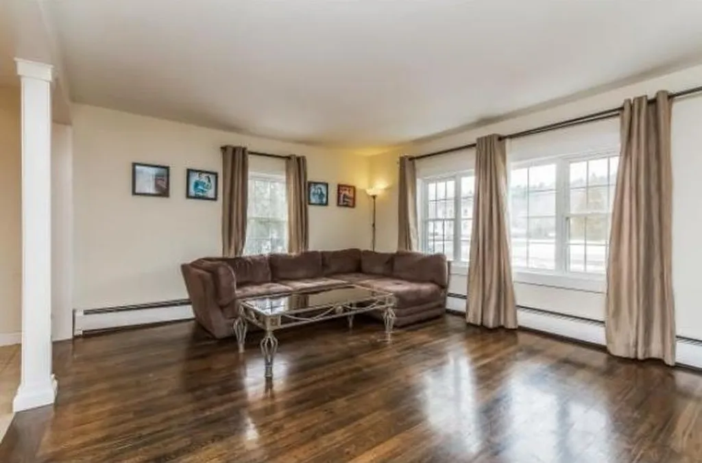 129 Lowell Road Windham NH 03087