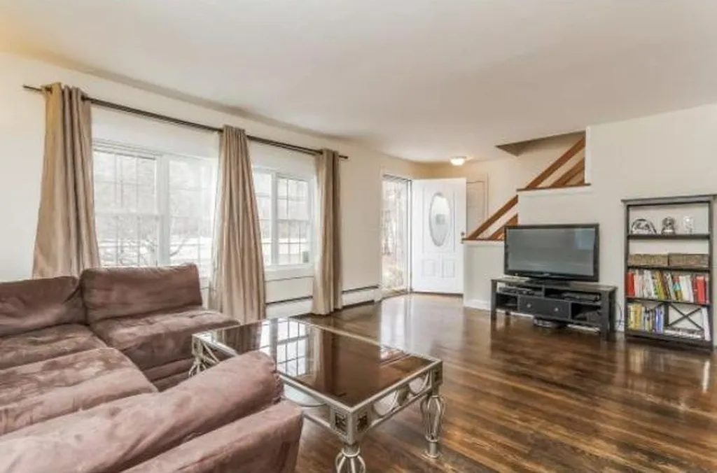129 Lowell Road Windham NH 03087
