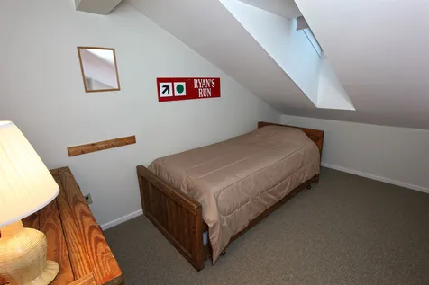 2X Carinthia Road Dover VT 05356