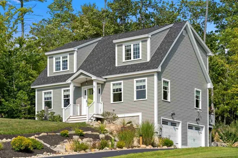 31 Maple Ridge Road Nottingham NH 03290