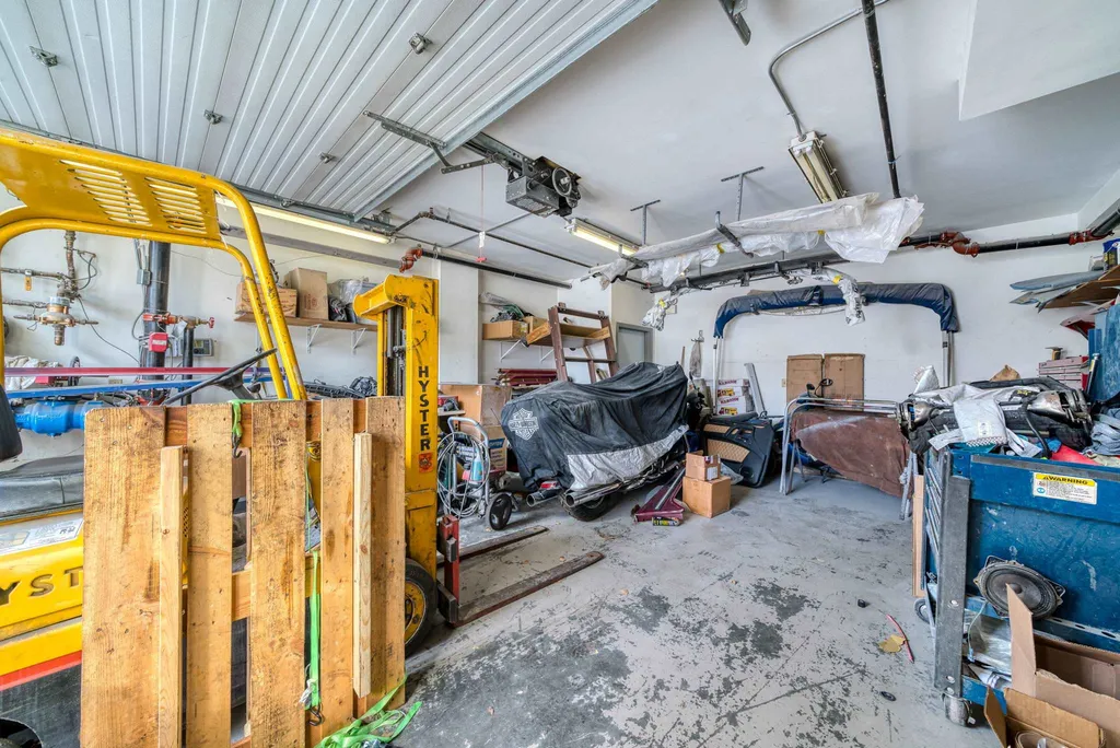 8050 S Willow Street Manchester NH 03103