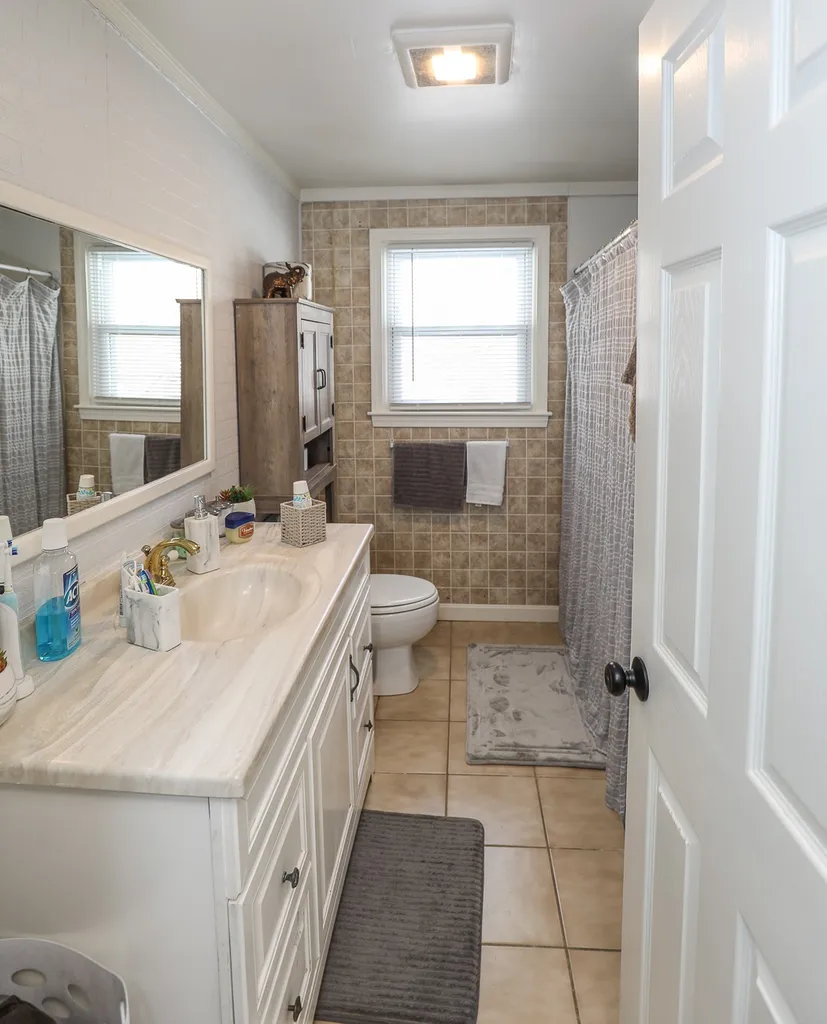 21 Old Stage Road Hinsdale NH 03451
