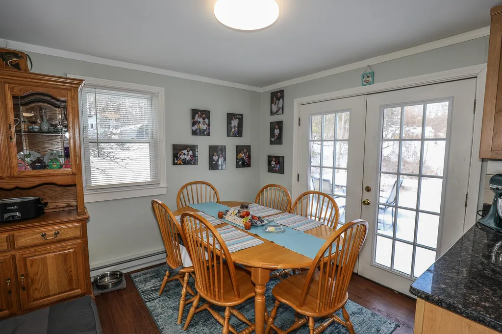 21 Old Stage Road Hinsdale NH 03451