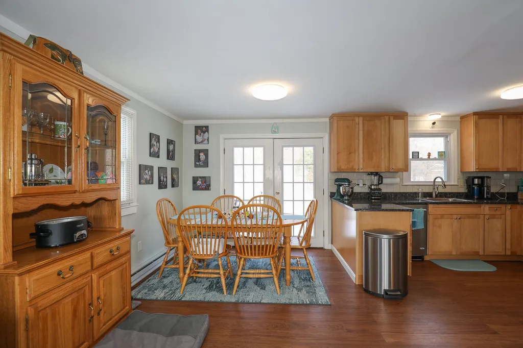 21 Old Stage Road Hinsdale NH 03451