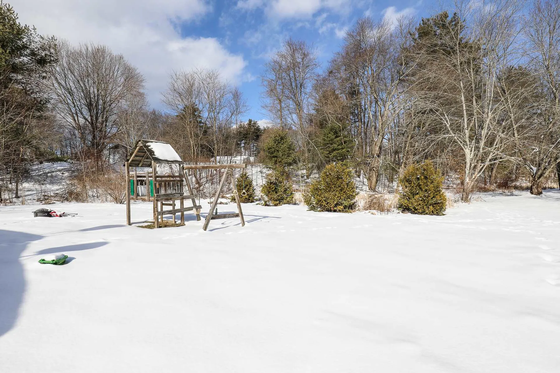 21 Old Stage Road Hinsdale NH 03451