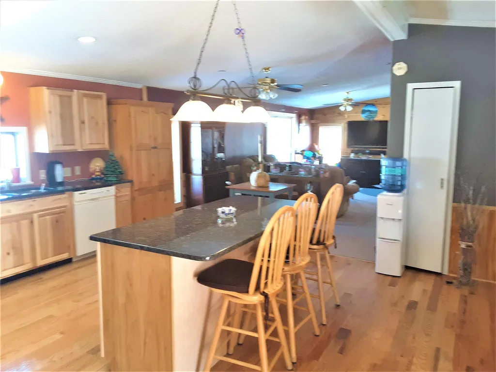 6 Lilac Court Raymond NH 03077