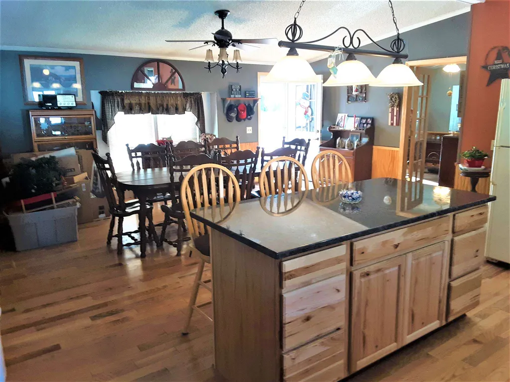 6 Lilac Court Raymond NH 03077