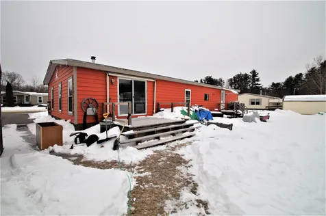 6 Lilac Court Raymond NH 03077