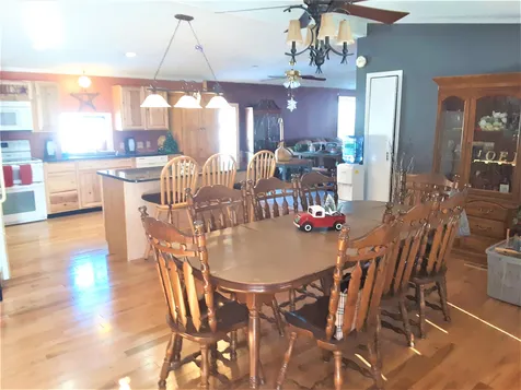 6 Lilac Court Raymond NH 03077