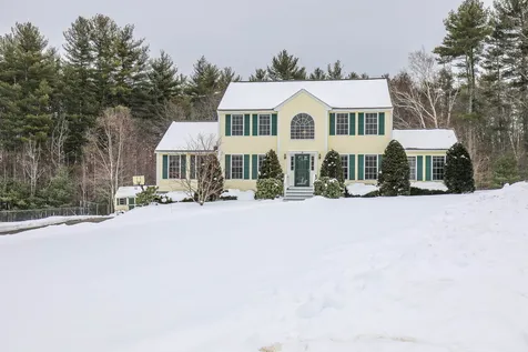 5 Sara Beth Lane Londonderry NH 03053