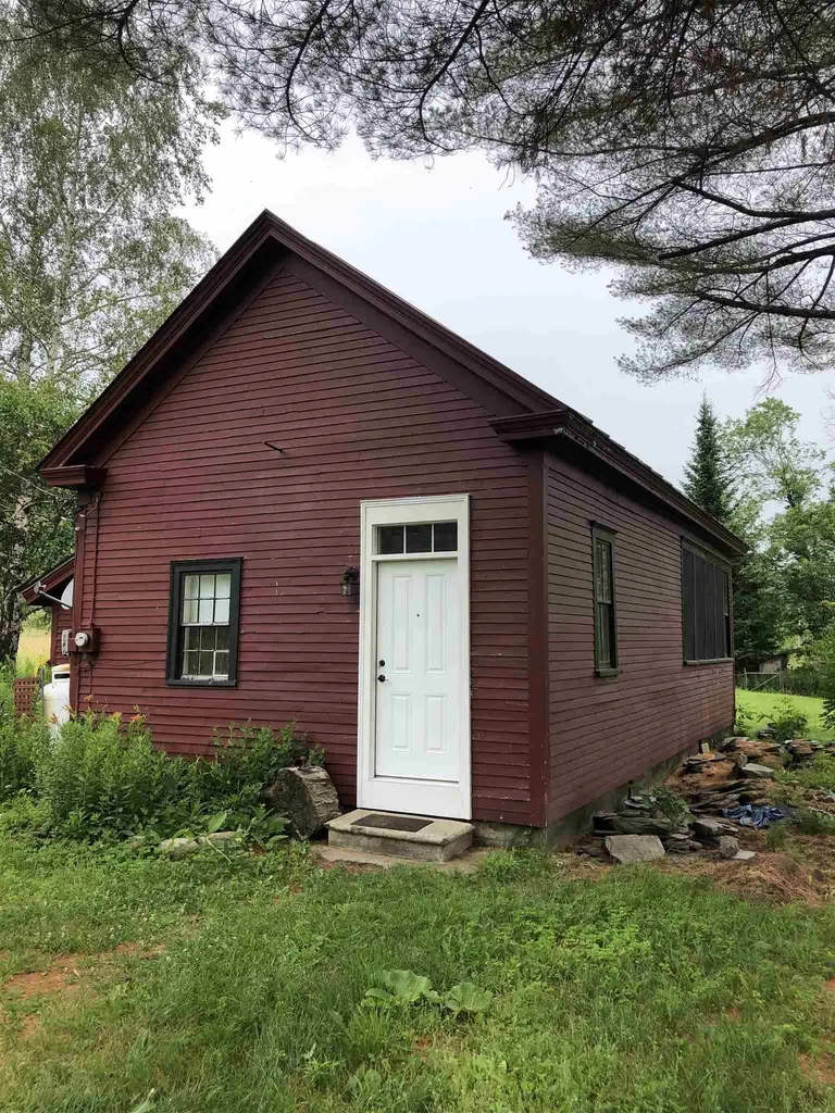 9393 Vt Route 12 Barnard VT 05031