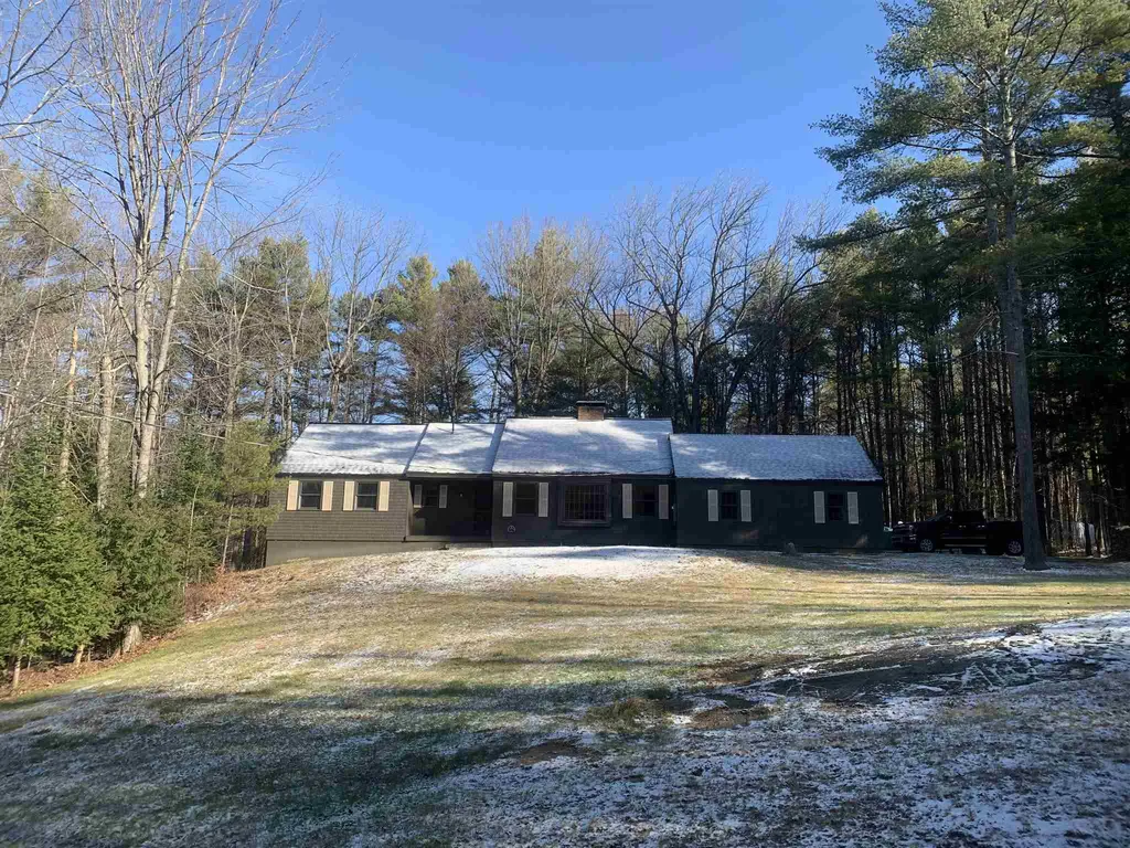 18 Sunny Lane Sunapee NH 03782