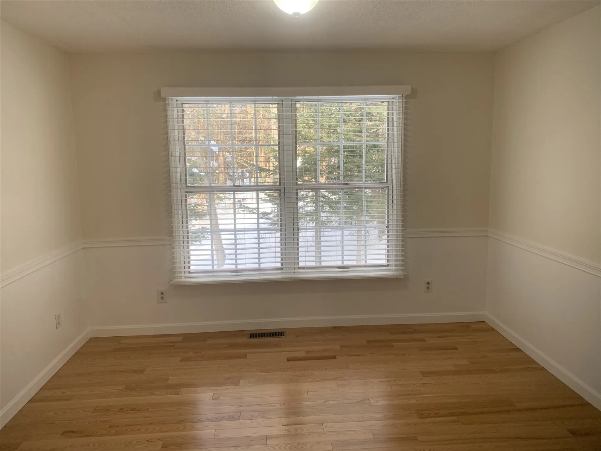 18 Sunny Lane Sunapee NH 03782