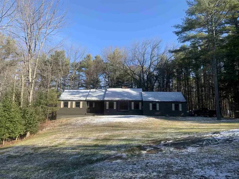 18 Sunny Lane Sunapee NH 03782