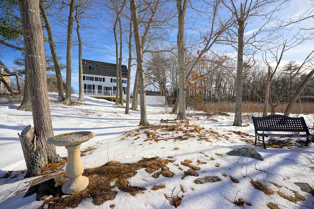 300 Pioneer Road Rye NH 03870