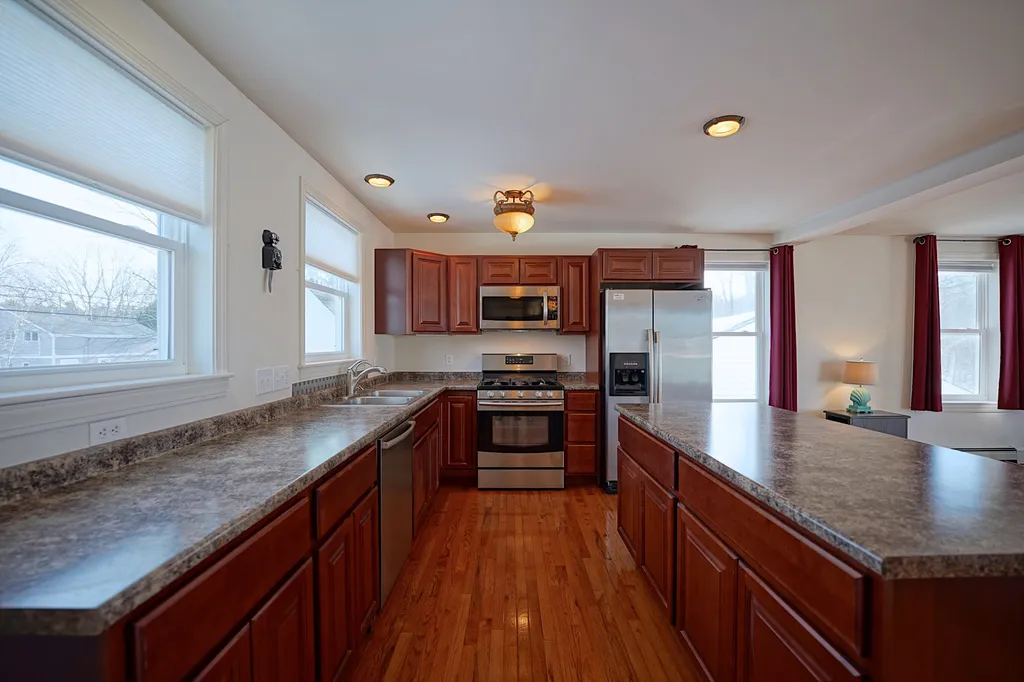 300 Pioneer Road Rye NH 03870