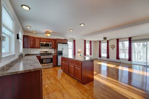 300 Pioneer Road Rye NH 03870