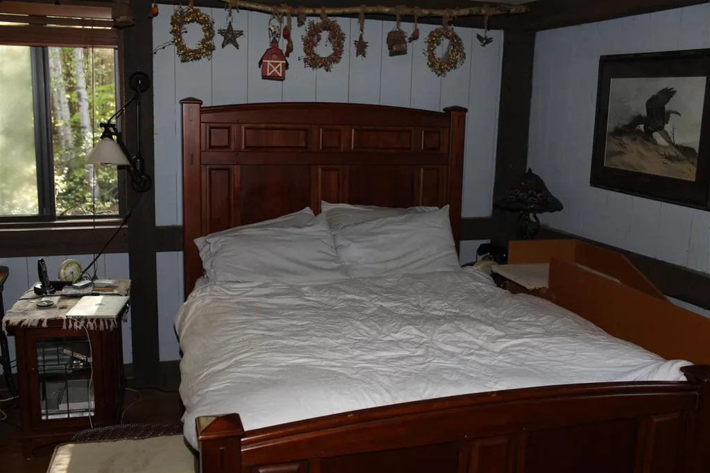 82 Greensward Drive Grantham NH 03753
