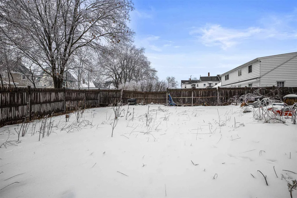 55 Lafayette Street Rochester NH 03867