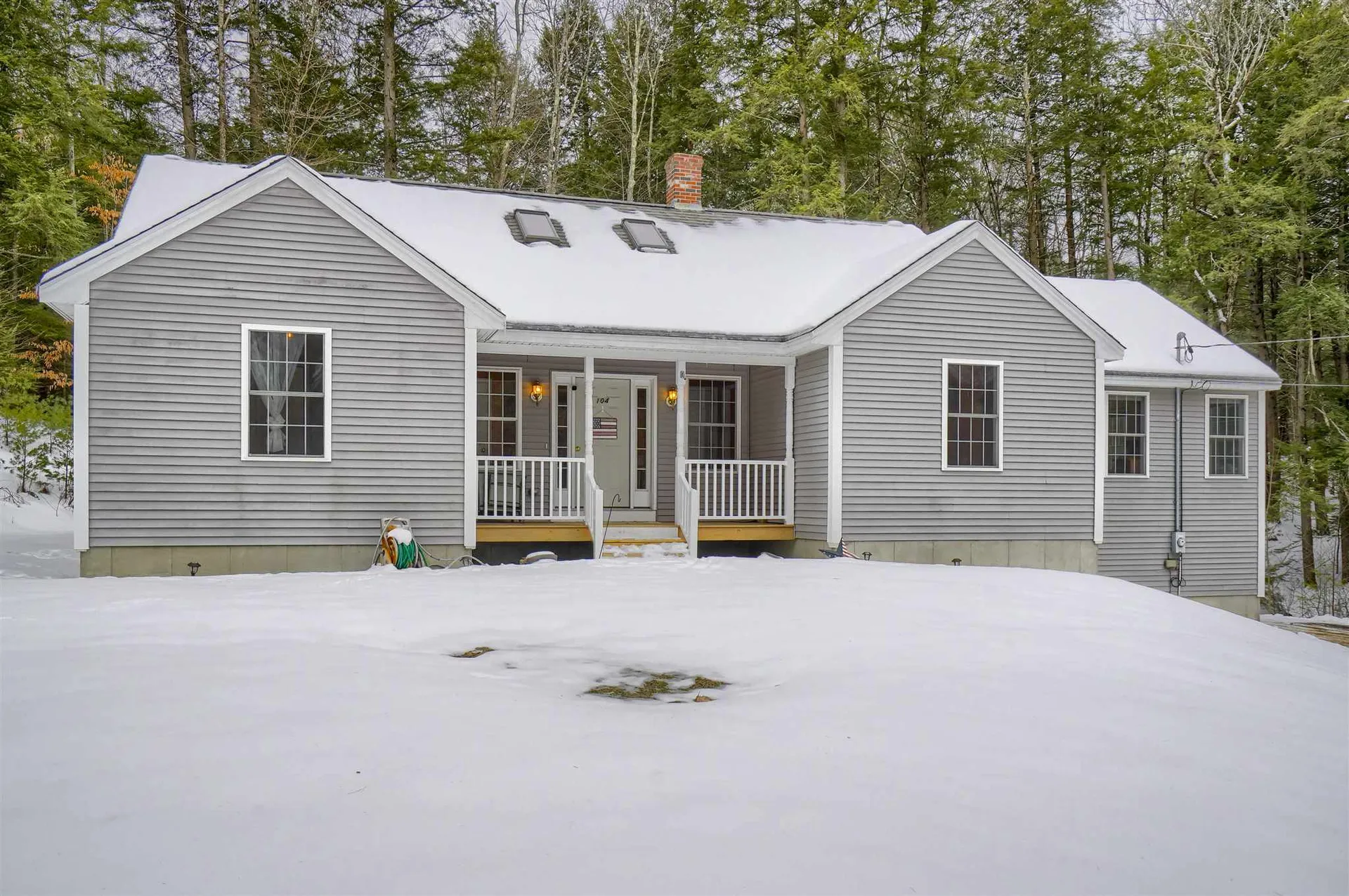 104 River Road New Boston NH 03070