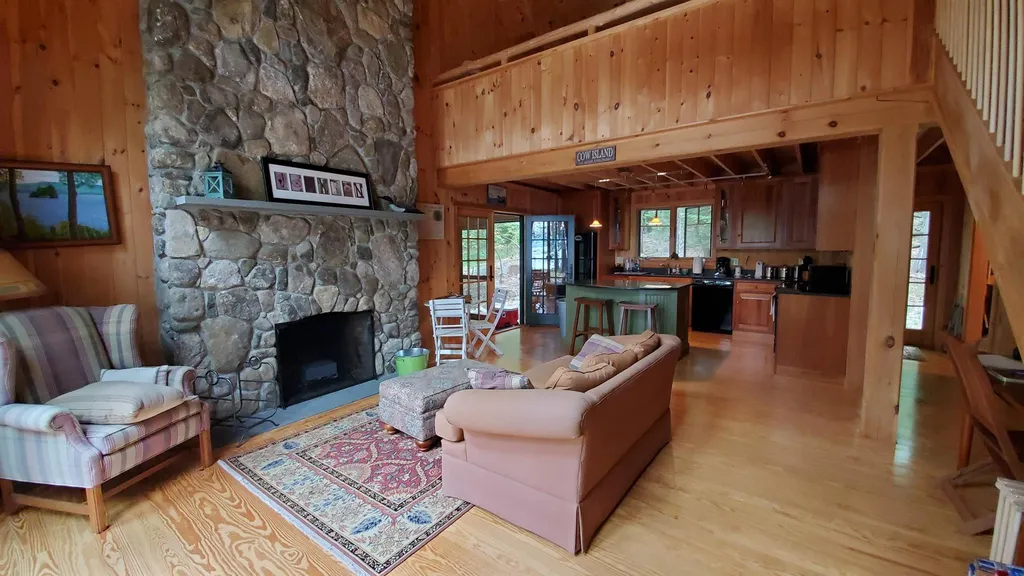 86 Cow Island Tuftonboro NH 03816