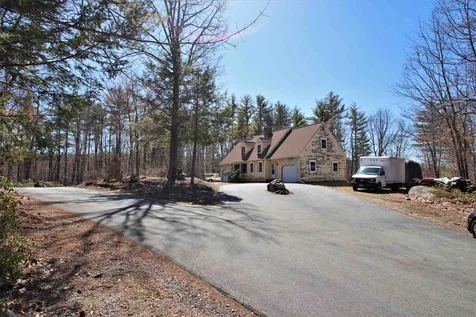 8 Millbrook Road Brookline NH 03033
