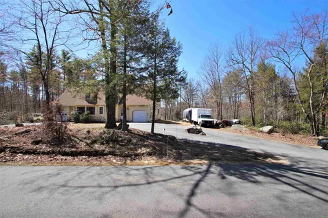 8 Millbrook Road Brookline NH 03033