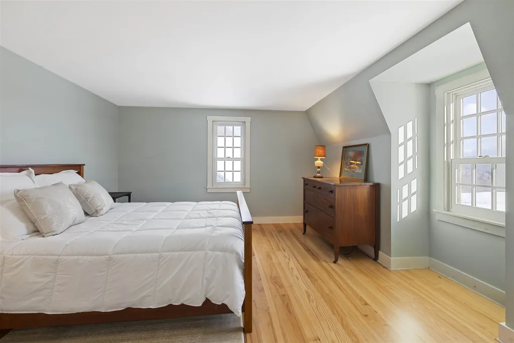 769 Tom White Hill Road Pomfret VT 05067