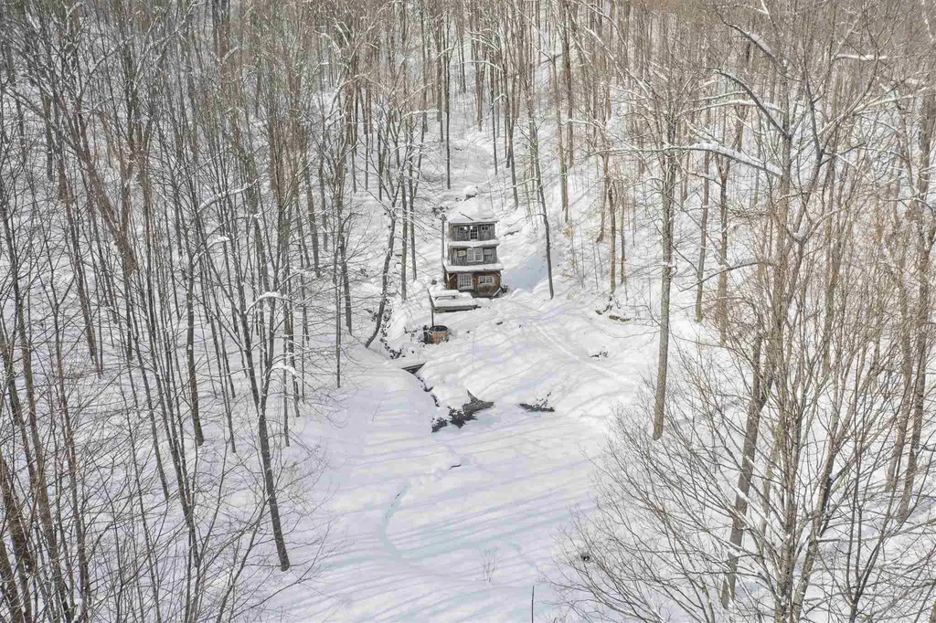 769 Tom White Hill Road Pomfret VT 05067