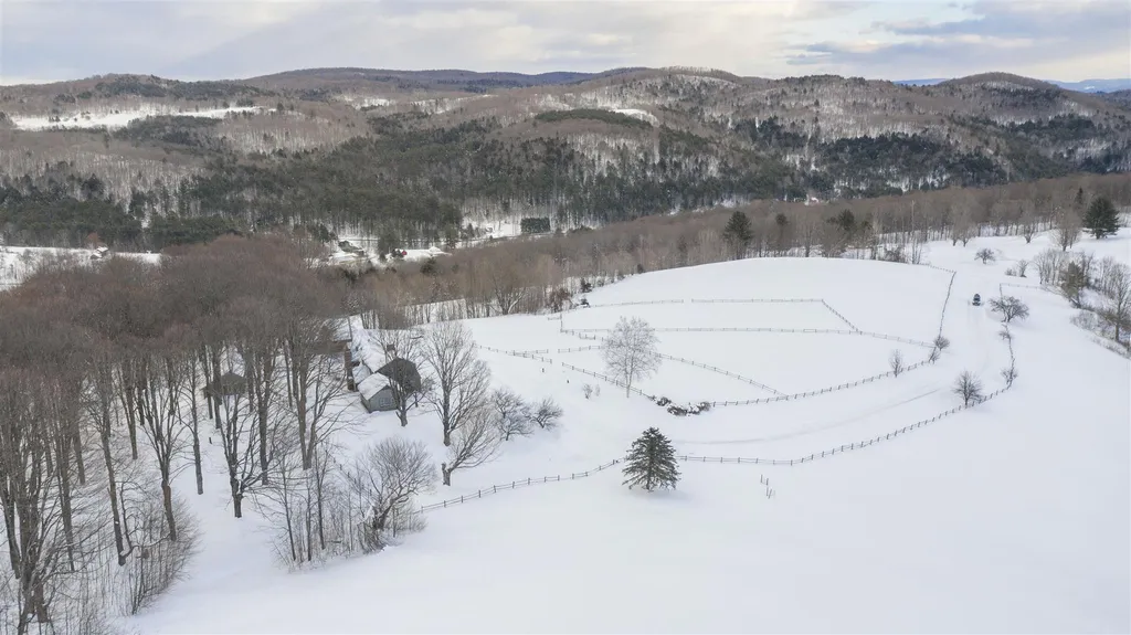 769 Tom White Hill Road Pomfret VT 05067