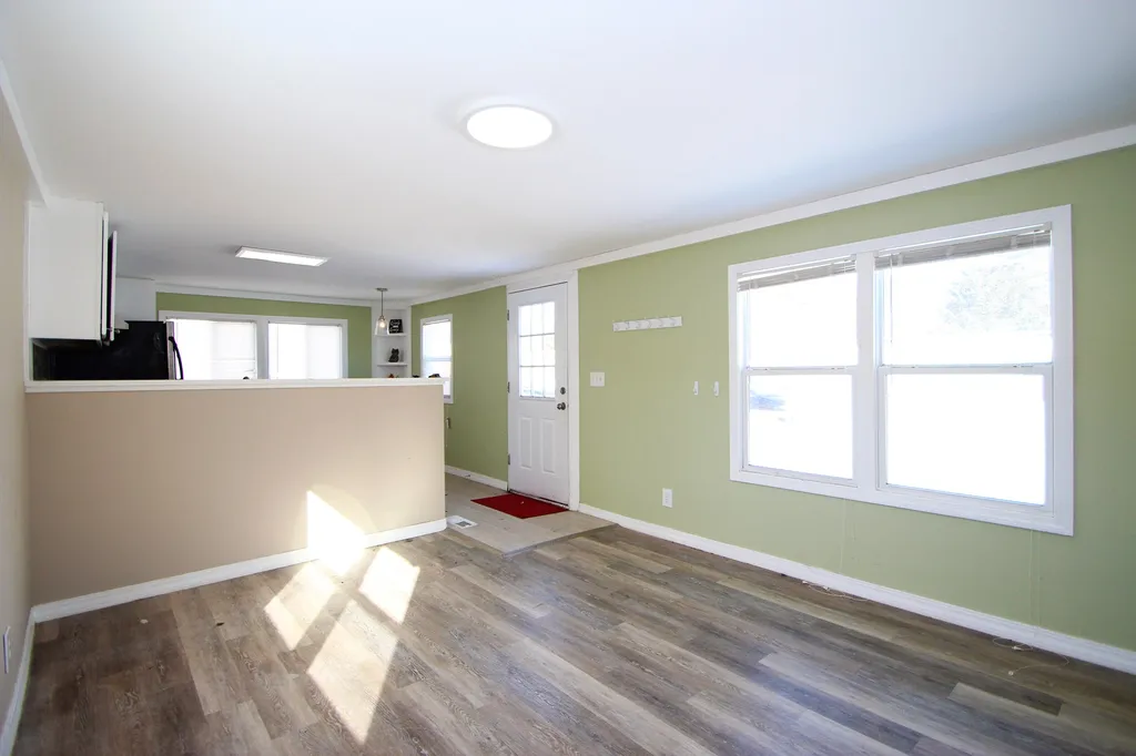 41 Crystal Springs Way Somersworth NH 03878