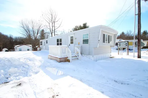 41 Crystal Springs Way Somersworth NH 03878