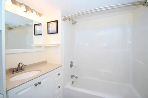 41 Crystal Springs Way Somersworth NH 03878