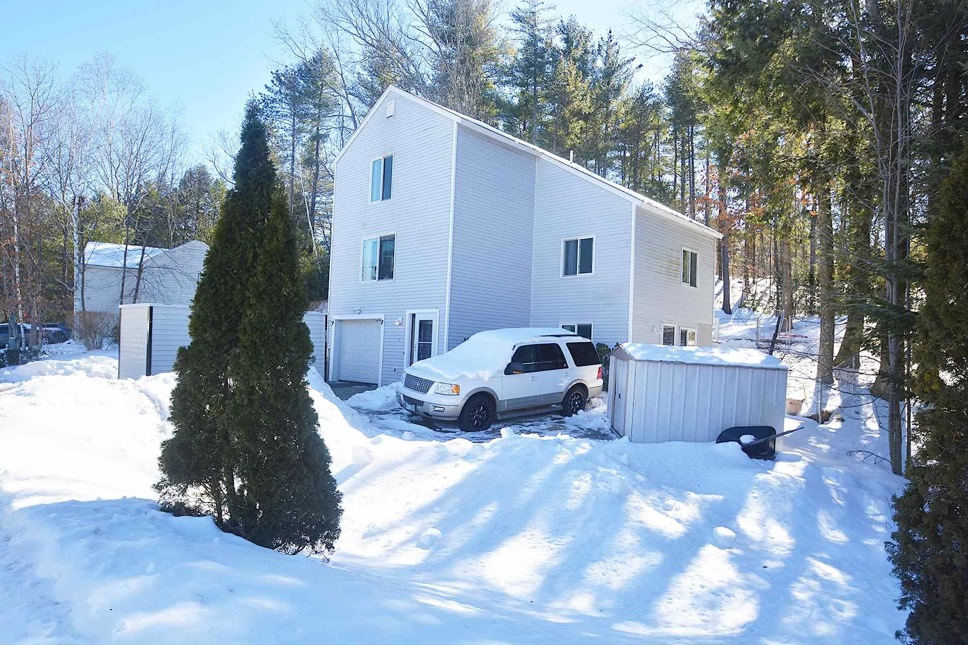 3 Settlement Road Sandown NH 03873