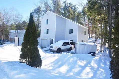 3 Settlement Road Sandown NH 03873