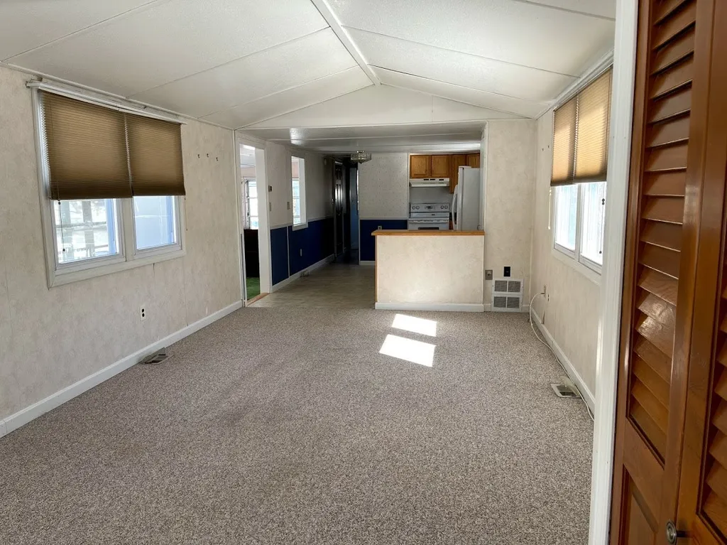 2 Meredith Drive Hampstead NH 03841