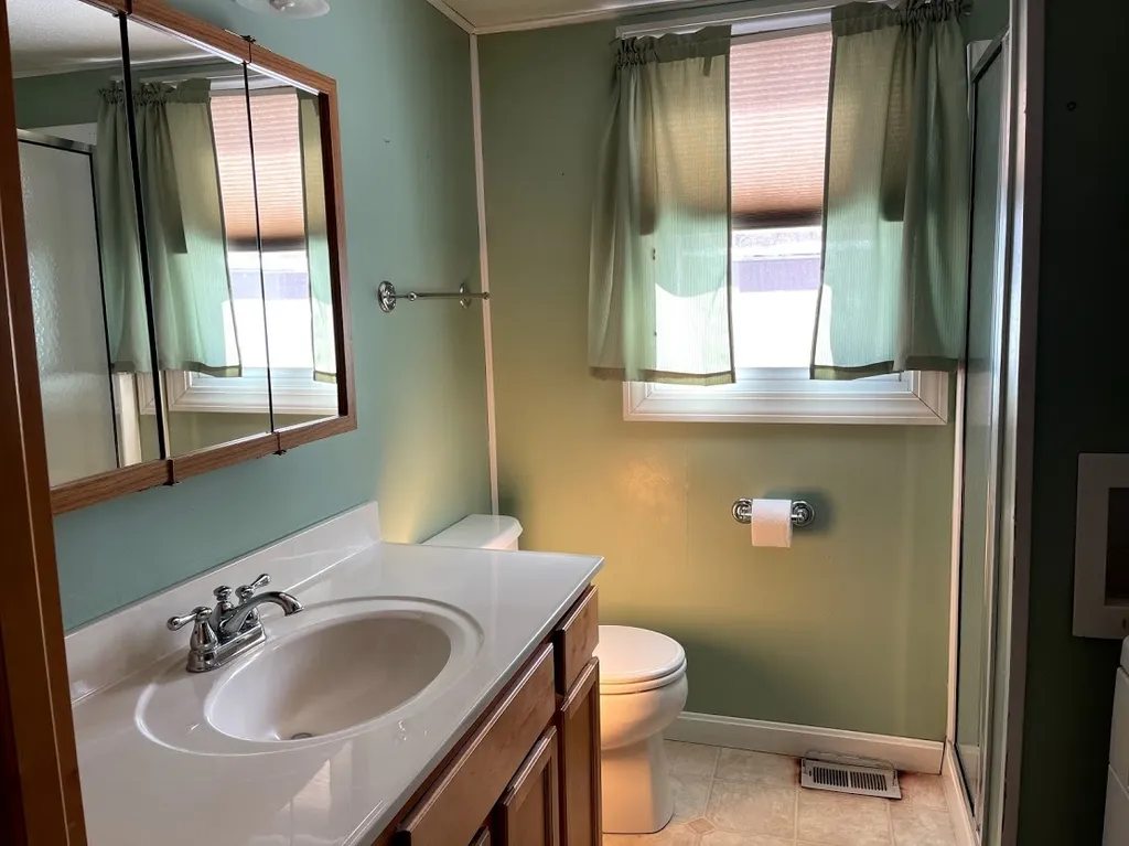 2 Meredith Drive Hampstead NH 03841