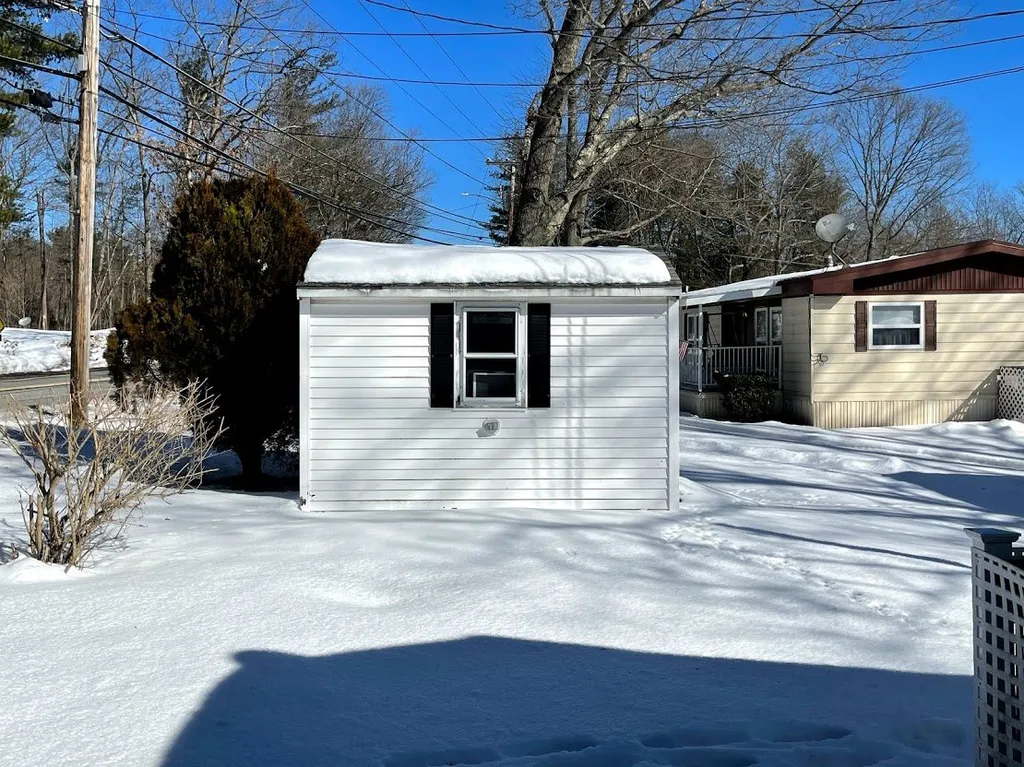 2 Meredith Drive Hampstead NH 03841