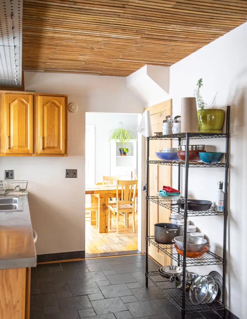 28 Crombie Street Burlington VT 05401