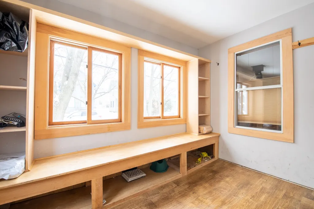 28 Crombie Street Burlington VT 05401